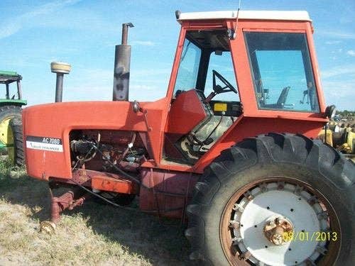 Used Allis Chalmers 7060 Tractor parts.