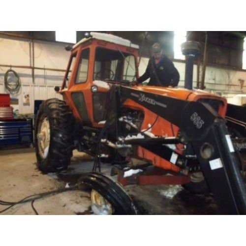 Used Allis Chalmers 7060 Tractor parts.