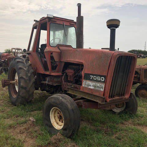 Used Allis Chalmers 7060 Tractor parts.