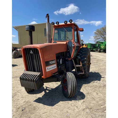 Used Allis Chalmers 7060 Tractor parts.