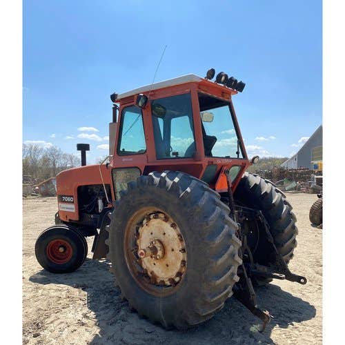 Used Allis Chalmers 7060 Tractor parts.