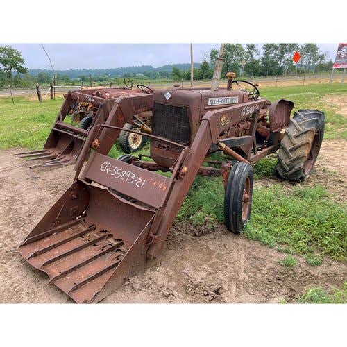 Used Allis Chalmers d15 Tractor parts.