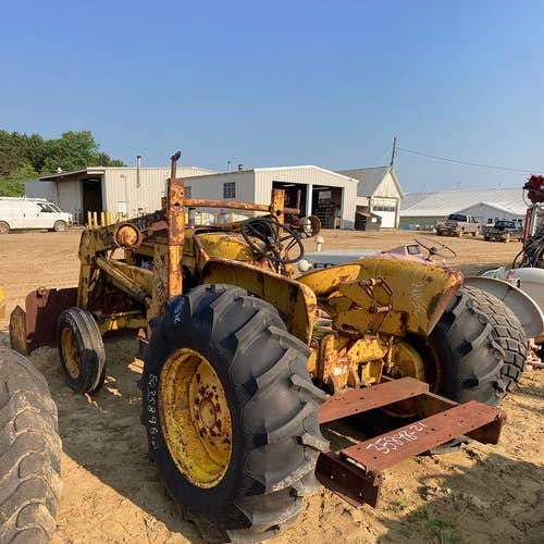 Used Allis Chalmers D15 Tractor parts.