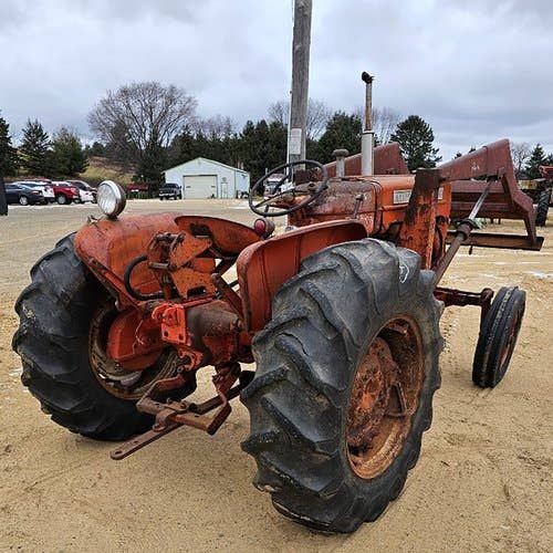 Used Allis Chalmers D15 Tractor parts.