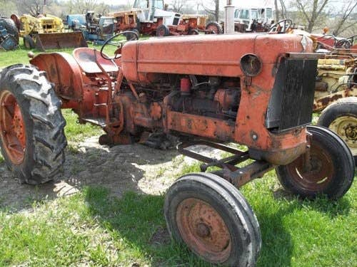 Used Allis Chalmers D17 Tractor parts.