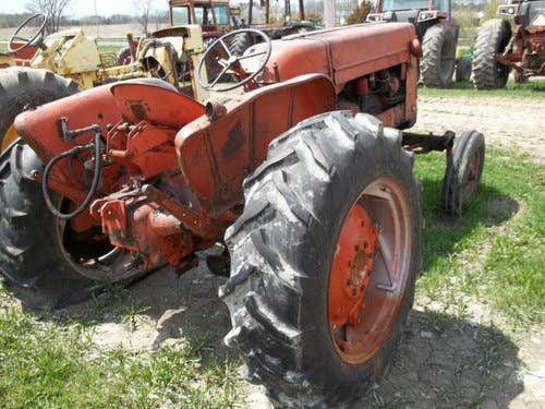 Used Allis Chalmers D17 Tractor parts.