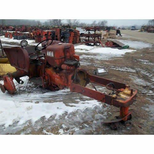 Used Allis Chalmers d17 Tractor parts.