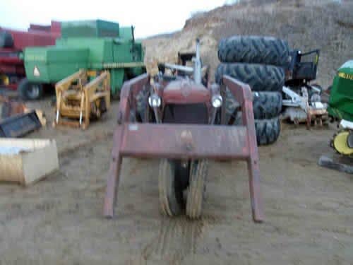 Used Allis Chalmers D17 Tractor parts.