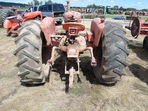 Used Allis Chalmers D17 Tractor parts.