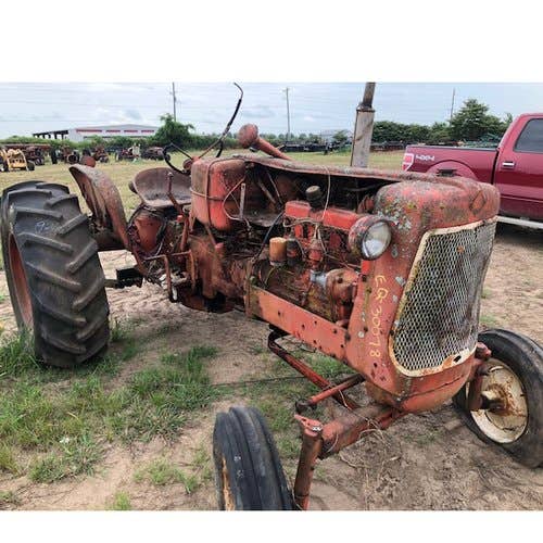 Used Allis Chalmers D17 Tractor parts.