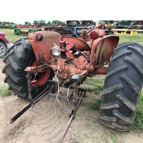 Used Allis Chalmers D17 Tractor parts.