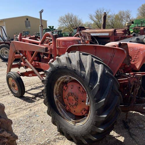 Used Allis Chalmers D17 Tractor parts.