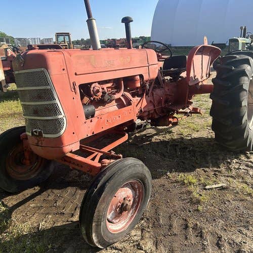 Used Allis Chalmers D17 Tractor parts.