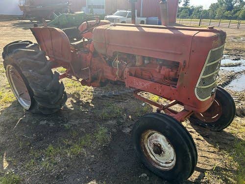 Used Allis Chalmers D17 Tractor parts.