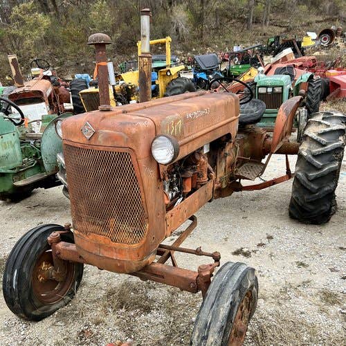 Used Allis Chalmers D17 Tractor parts.