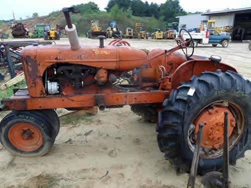 Used Allis Chalmers wd Tractor parts.