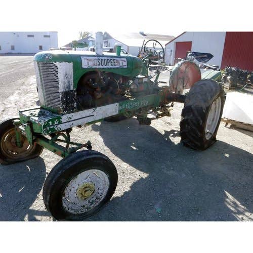 Used Allis Chalmers wd Tractor parts.