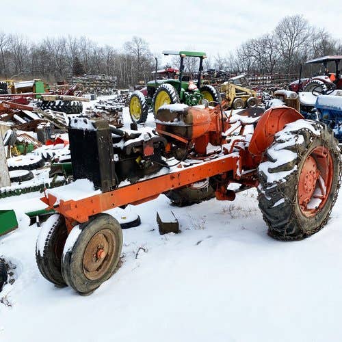 Used Allis Chalmers wd Tractor parts.