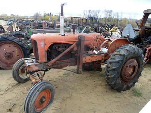 Used Allis Chalmers wd45 Tractor parts.