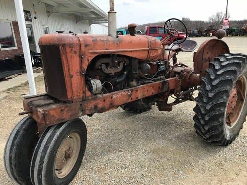 Used Allis Chalmers wd45 Tractor parts.