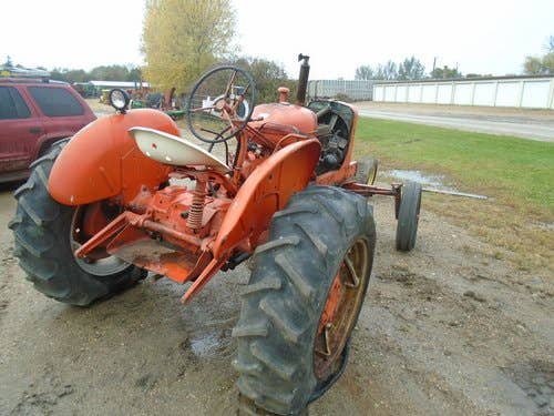 Used Allis Chalmers wd45 Tractor parts.