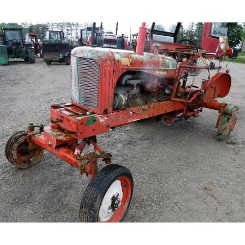 Used Allis Chalmers wd45 Tractor parts.