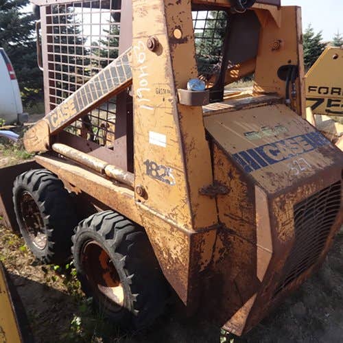 Used Case 1825 Skid Steer Loader parts.