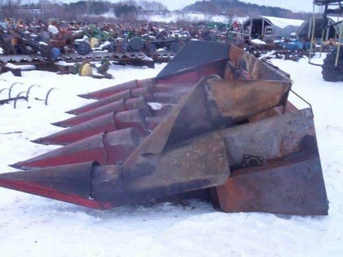 Used Case IH 1063 Header parts.