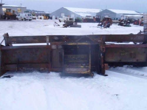 Used Case IH 1063 Header parts.