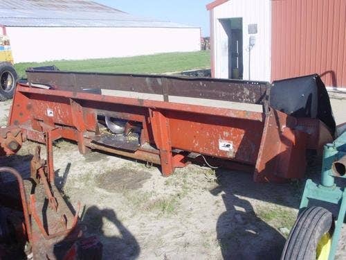 Used Case IH 1063 Header parts.