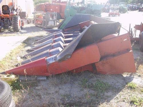 Used Case IH 1063 Header parts.