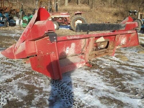 Used Case IH 1063 Header parts.