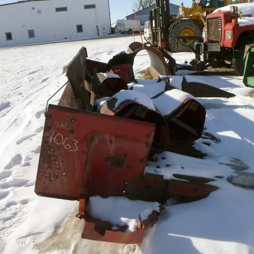 Used Case IH 1063 Header parts.