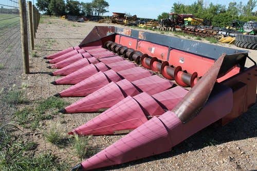 Used Case IH 1083 Header parts.