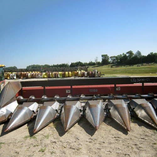 Used Case IH 1083 Header parts.
