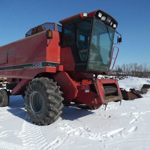 Used 1987 Case IH 1620 Combine Parts Used 1987 Case IH 1620 Combine Parts