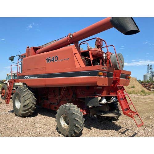 Used Case IH 1640 Combine parts.