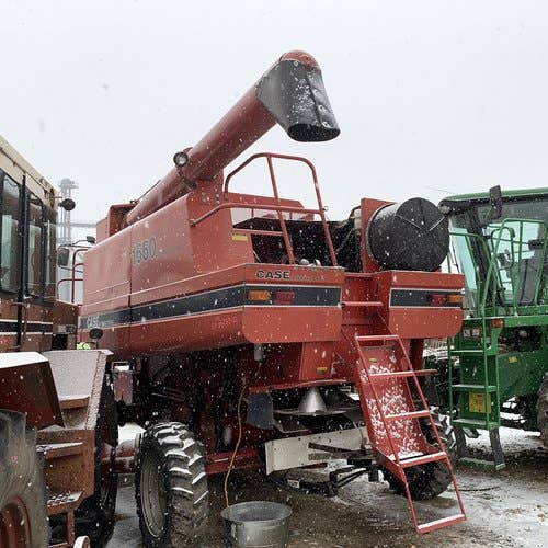 Used Case IH 1660 Combine parts.