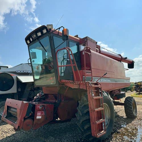 Used 1991 Case IH 1660 Combine Parts Used 1991 Case IH 1660 Combine Parts