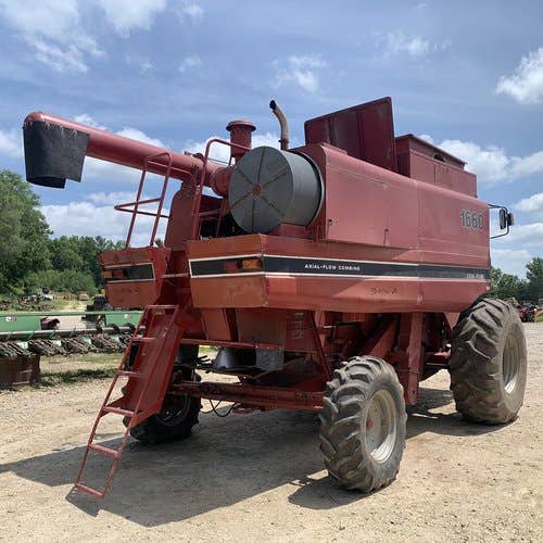 Used Case IH 1660 Combine parts.