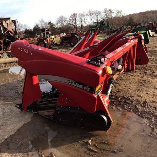 Used Case IH 3206 Header parts.