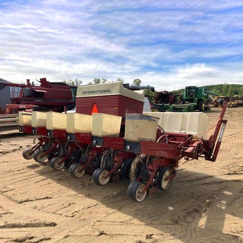 Used Case IH 800 Planter parts.