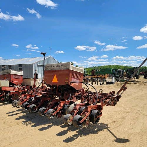 Used Case IH 800 Planter parts.