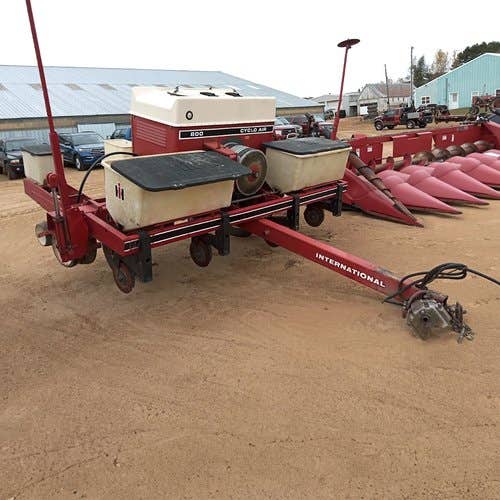 Used Case IH 800 Planter parts.