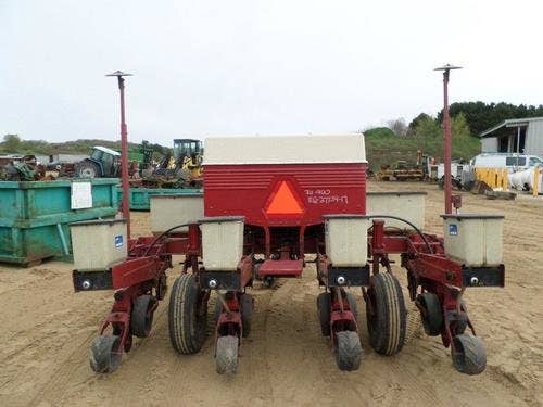 Used Case IH 900 Planter parts.