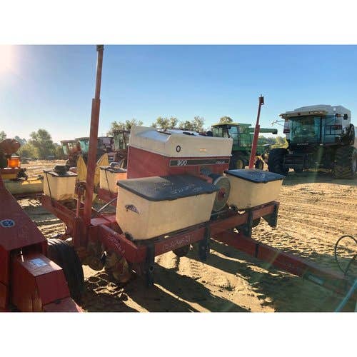 Used Case IH 900 Planter parts.