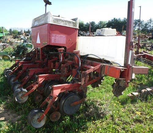 Used Case IH 900 Planter parts.