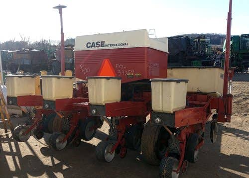 Used Case IH 900 Planter parts.