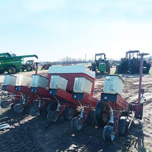 Used Case IH 900 Planter parts.