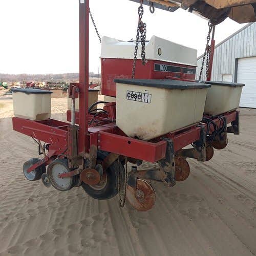 Used Case IH 900 Planter parts.